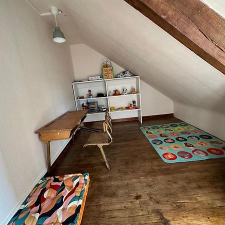 Chez Tante Muguette Proche Dinan Lägenhet Le Hingle Exteriör bild